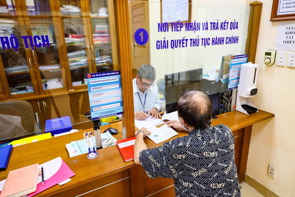 Ai có thể đi đăng ký khai tử quá hạn cho người chết? 2 Ai có thể đi đăng ký khai tử quá hạn cho người chết?