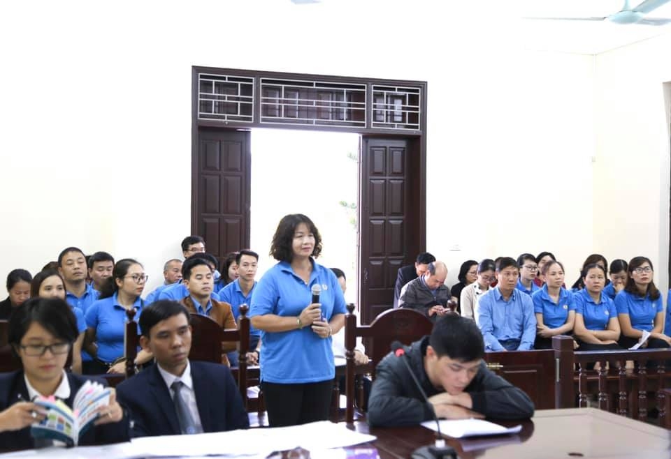 Thủ tục khởi kiện lao động khi công ty chấm dứt hợp đồng trái luật 2 khởi kiện lao động