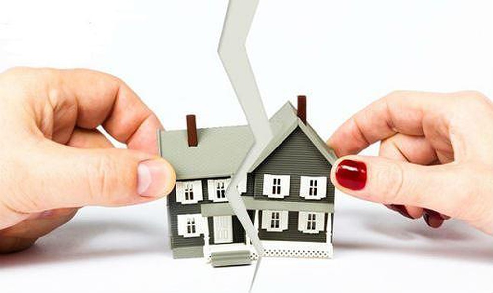 sau khi ly hôn có chia lại tài sản chung được không