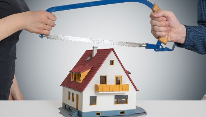 sau ly hôn phát cònhiện tài sản chưa chia phải làm gì